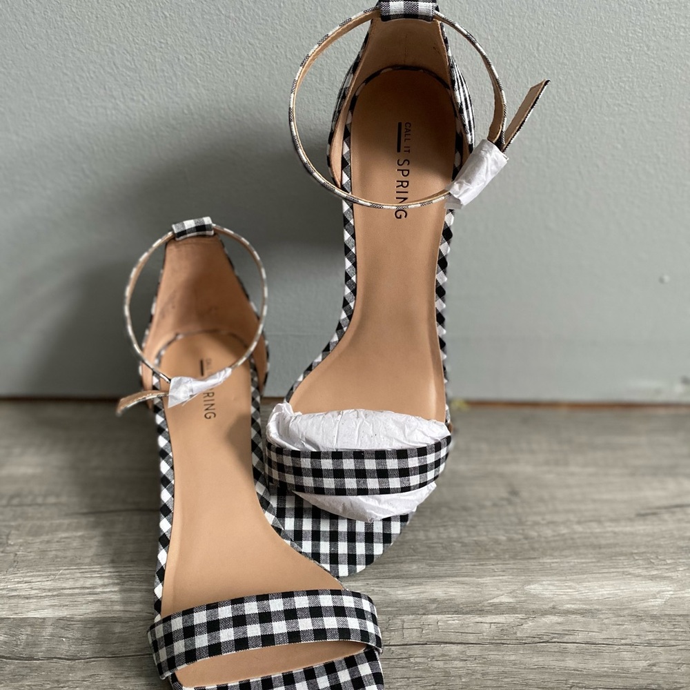 Stylish Black and White Checkered High-Heeled Shoes